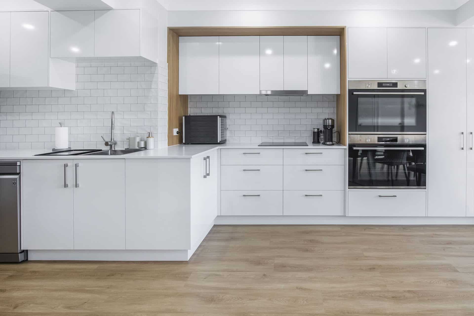 Natural Oak Vinyl Plank - Image 8