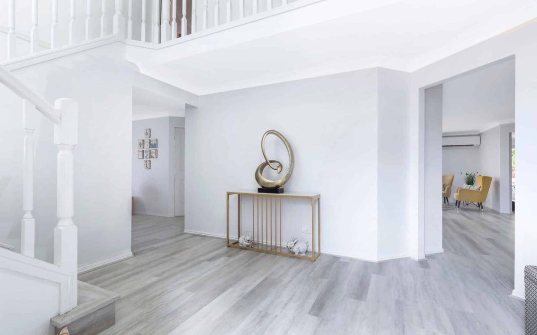 5 Reasons to Choose Hybrid Flooring for Your Staircase