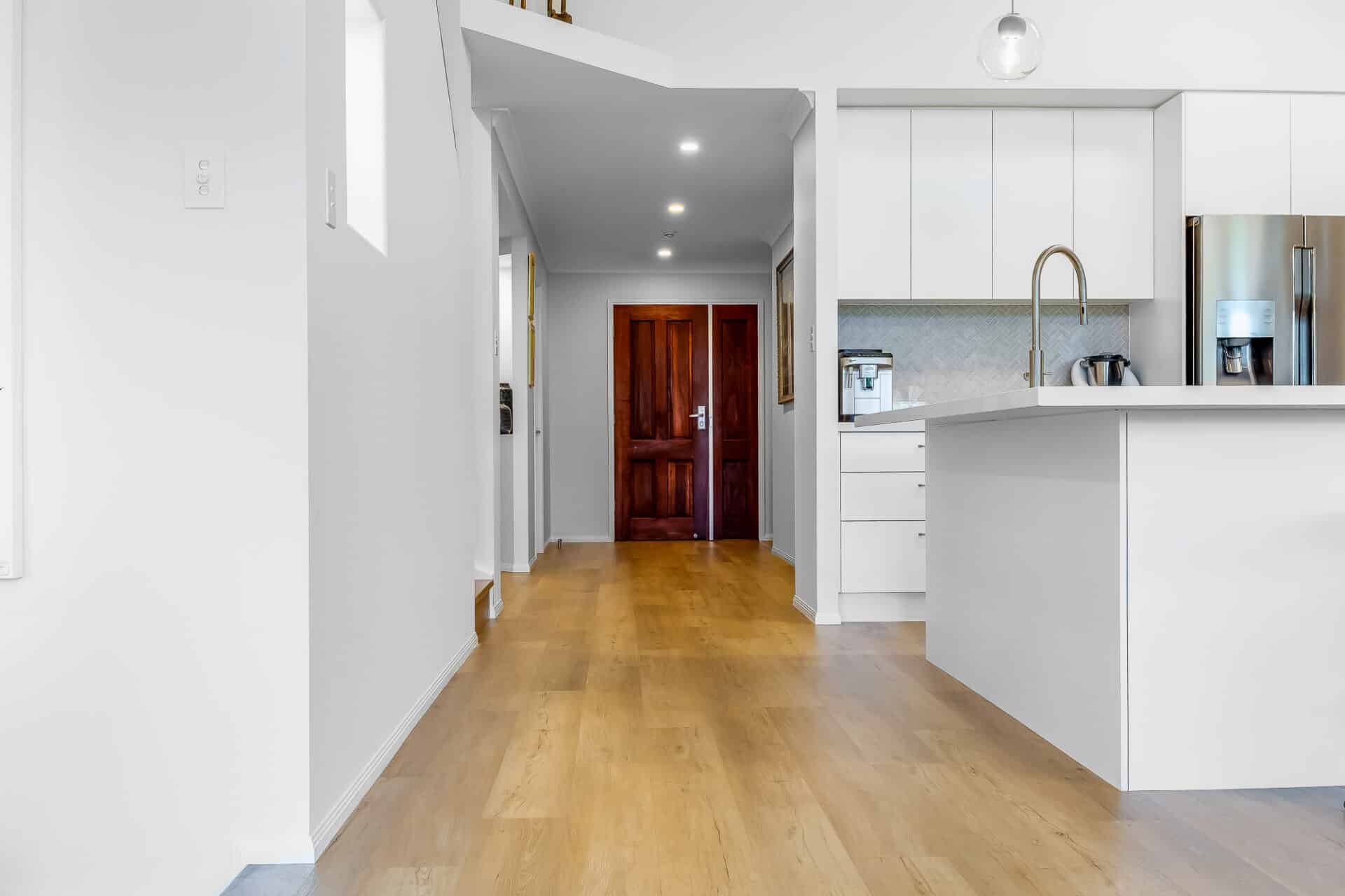 European Oak Vinyl Plank - Image 24