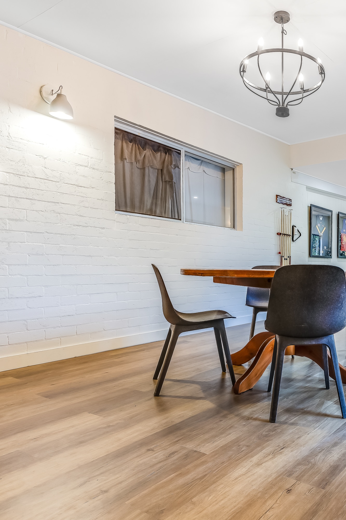 French Oak Hybrid Flooring 8mm - Image 5