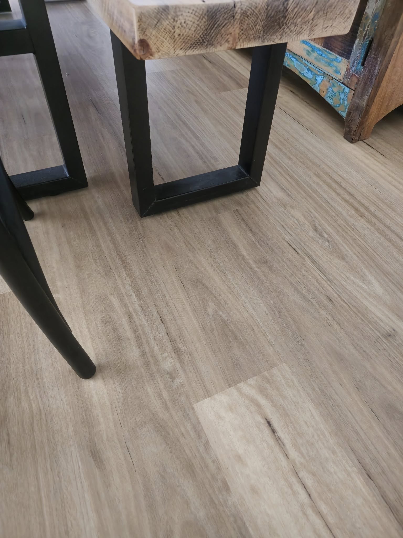 Spotted Gum vinyl flooring